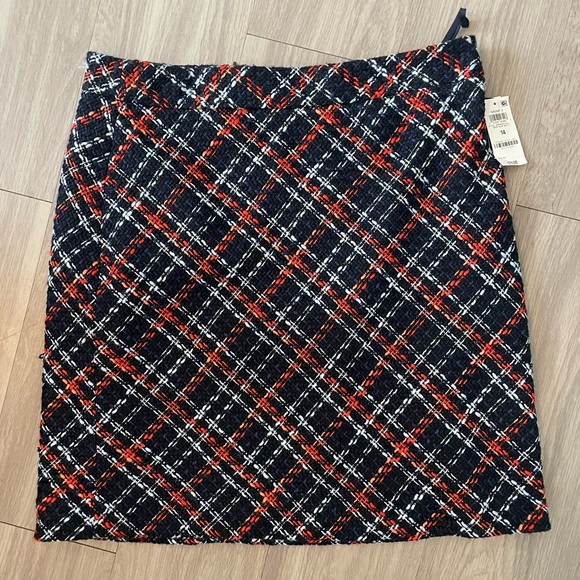 Bar III Dresses & Skirts - Bar lll navy blue, red and orange tweed checkered midi skirt